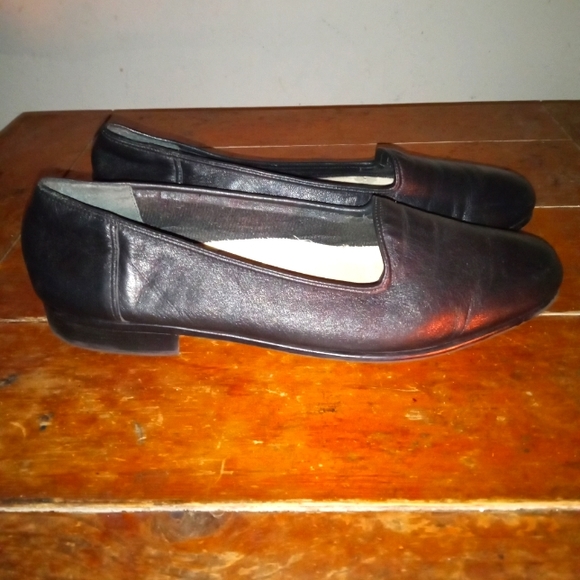 TROTTERS - Picture 3 of 6